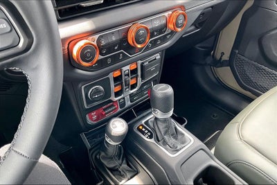 2025 Jeep Gladiator Mojave X