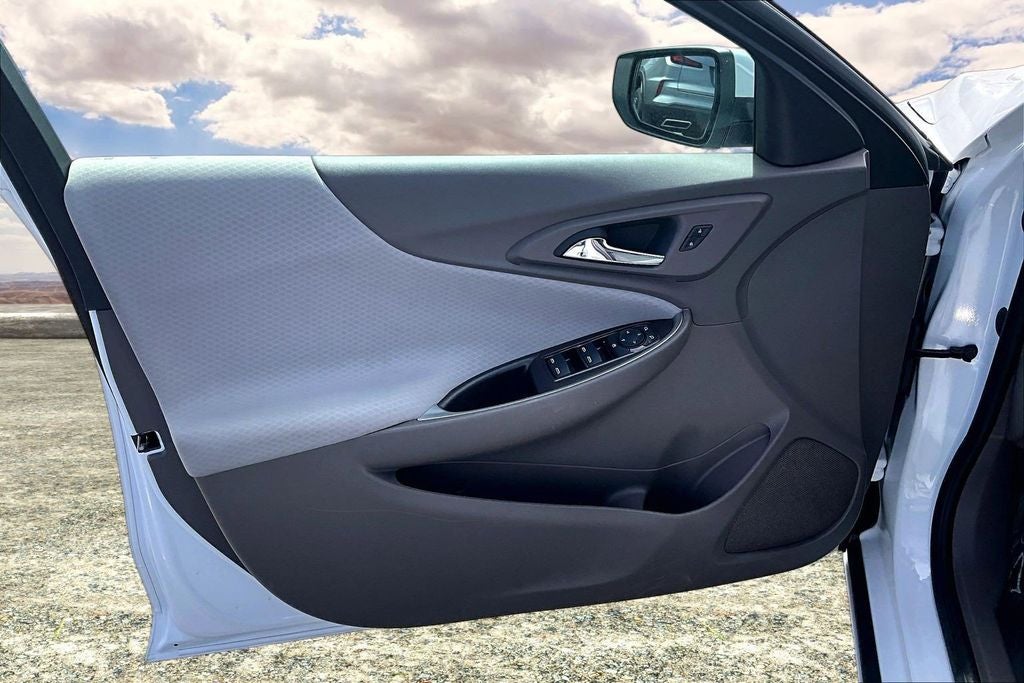 2024 Chevrolet Malibu LS 1LS