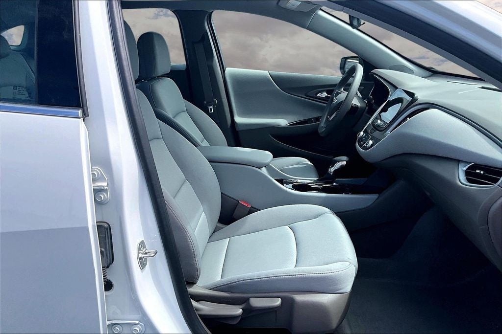 2024 Chevrolet Malibu LS 1LS