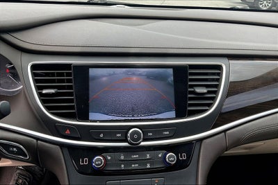 2017 Buick LaCrosse Essence