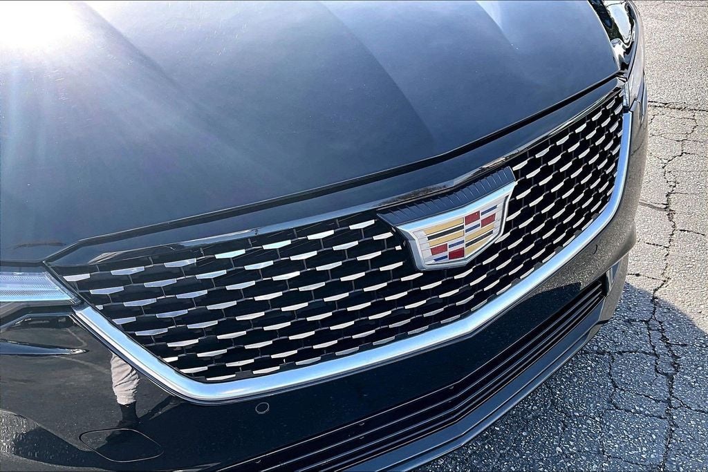 2023 Cadillac CT4 Premium Luxury