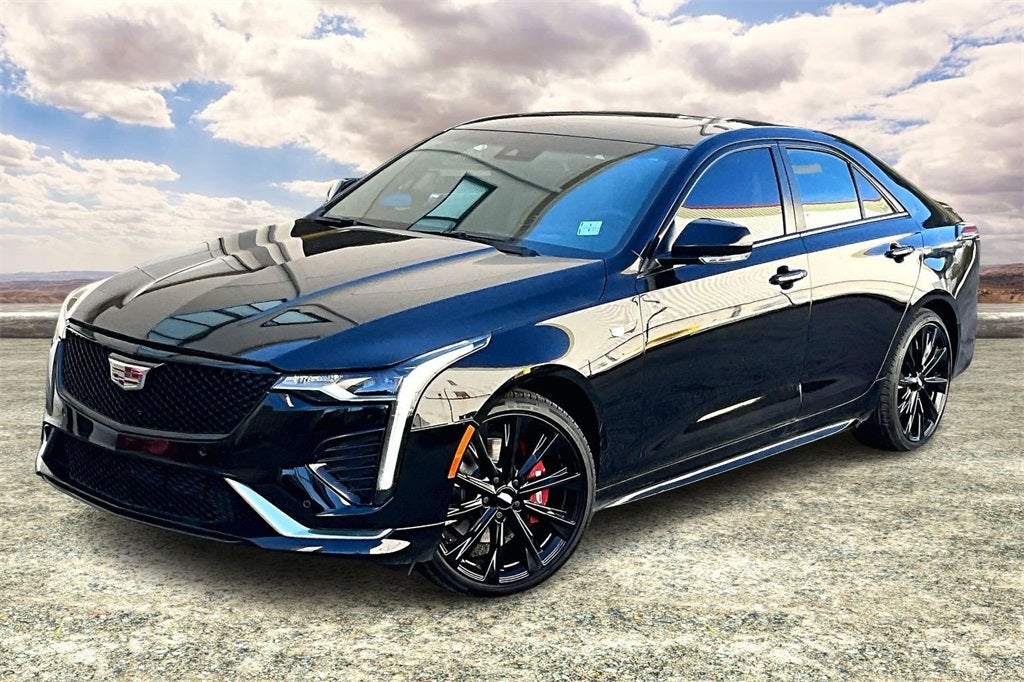 2022 Cadillac CT4 Sport