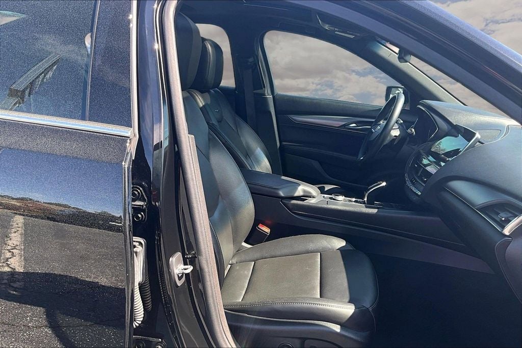 2022 Cadillac CT5 Premium Luxury