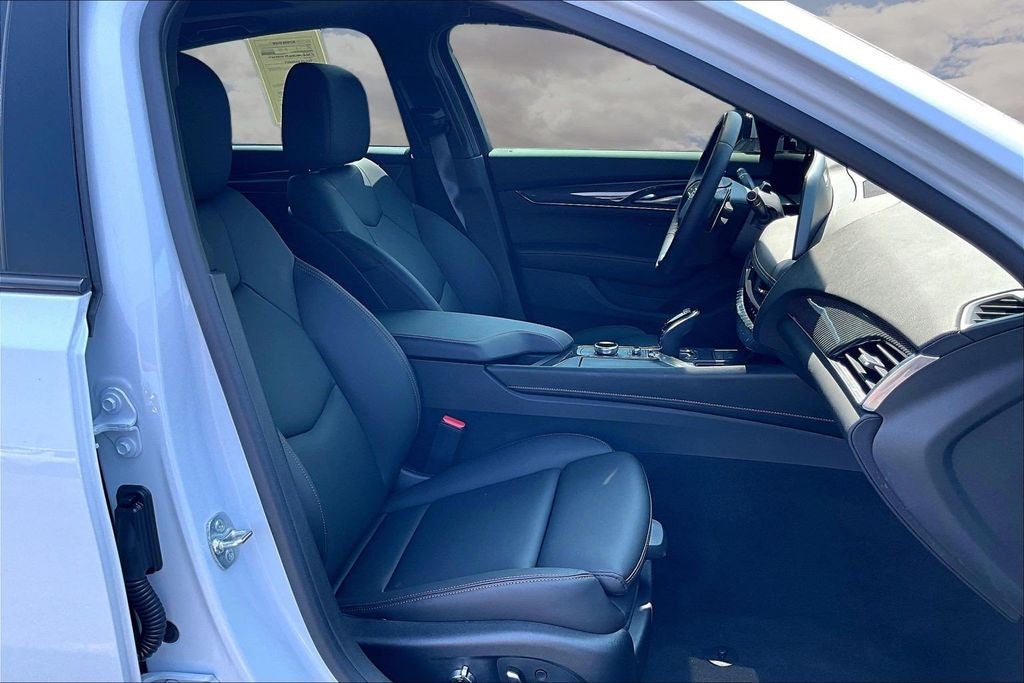 2024 Cadillac CT5 Luxury
