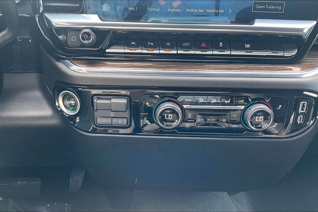 2024 Chevrolet Silverado 1500 LT LT1