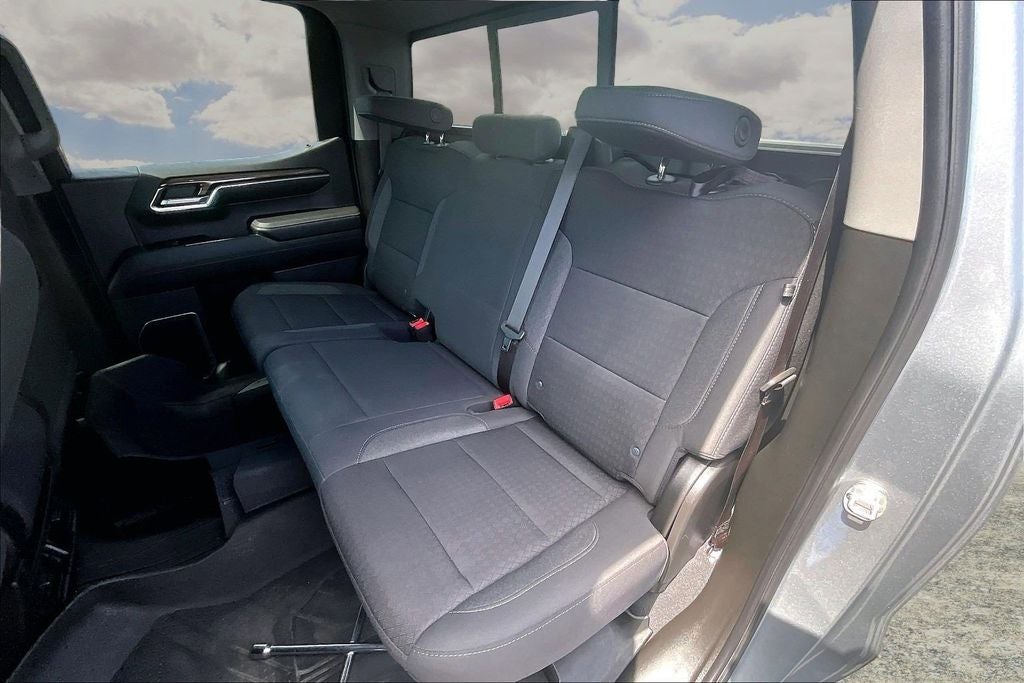 2024 Chevrolet Silverado 1500 LT LT1