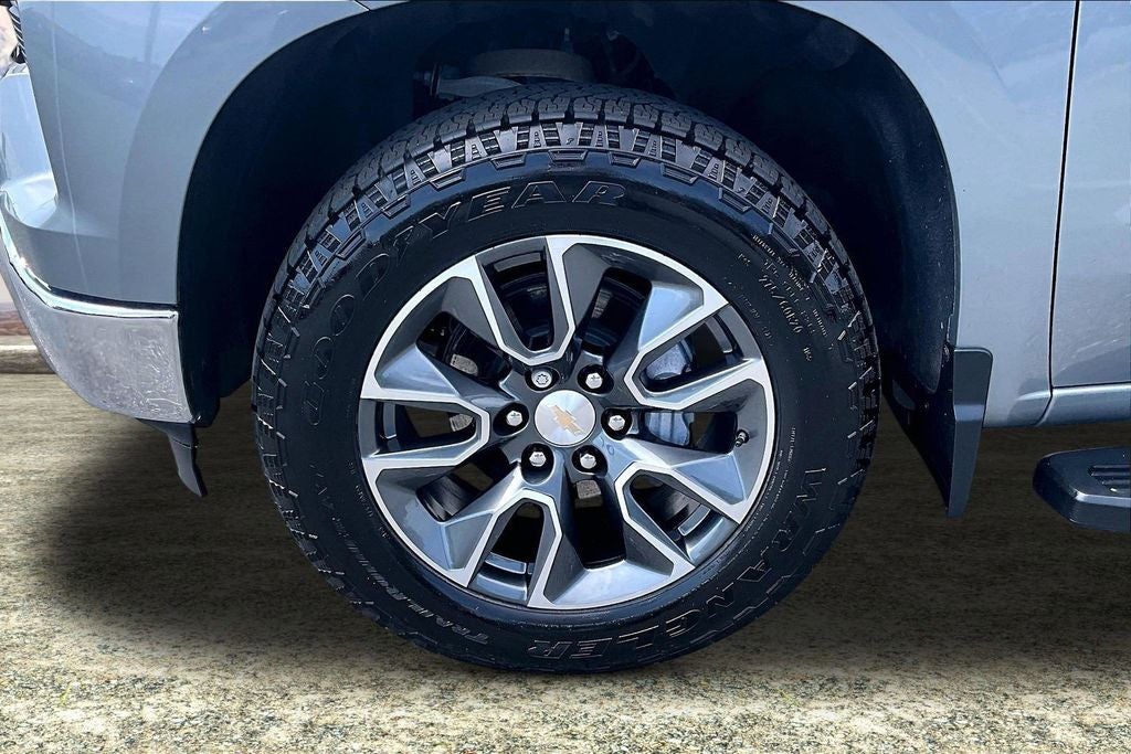 2024 Chevrolet Silverado 1500 LT LT1