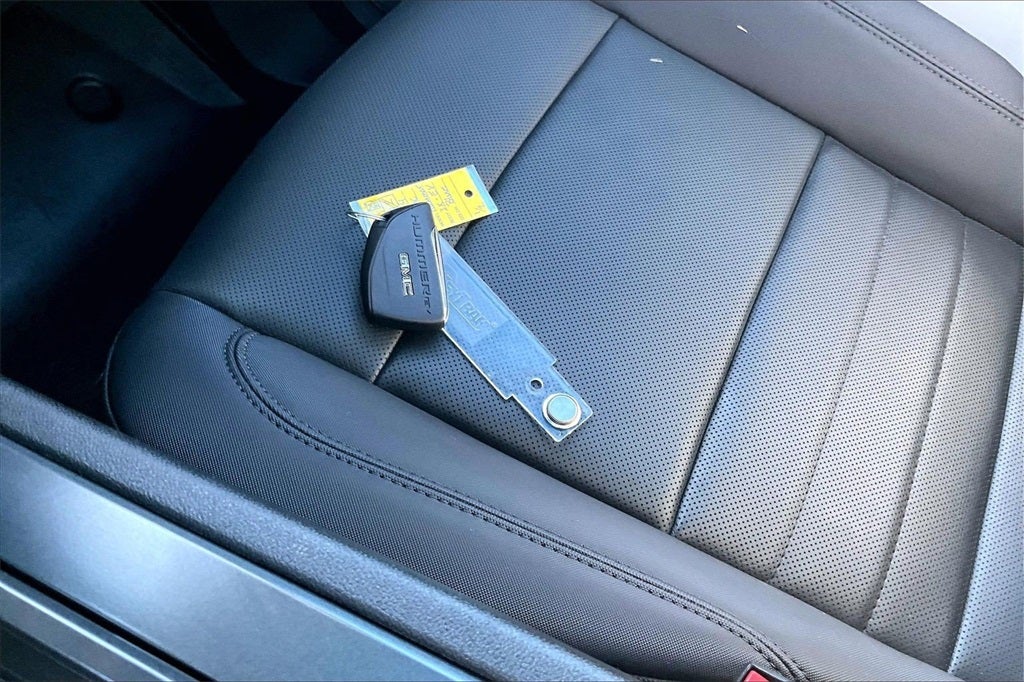 2024 GMC Hummer EV SUV 3X Omega Edition