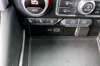 2021 GMC Yukon XL SLT