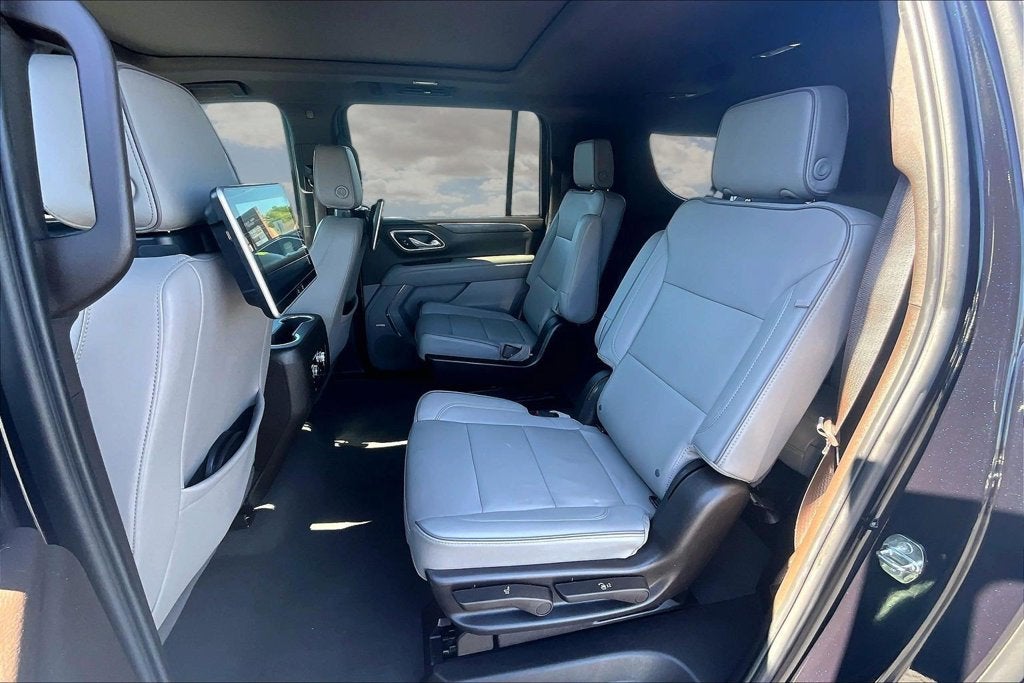 2023 GMC Yukon XL SLT
