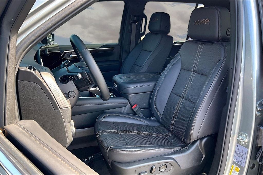 2025 Chevrolet Suburban High Country
