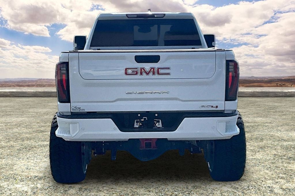 2025 GMC Sierra 2500HD AT4