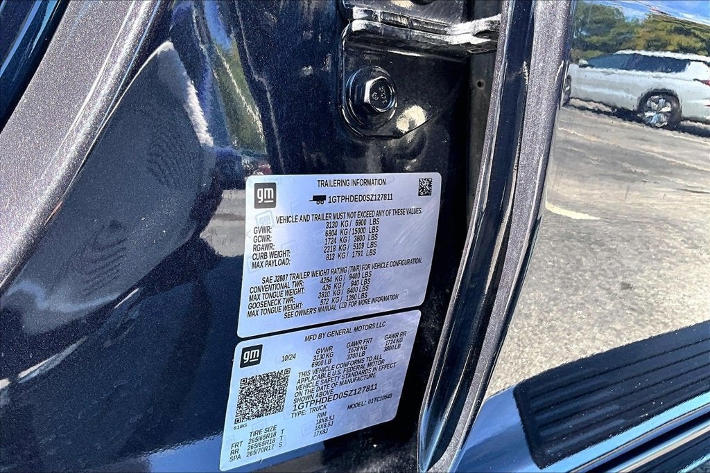 2025 GMC Sierra 1500 SLT