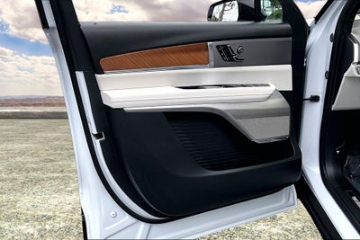 2027 Cadillac VISTIQ Luxury