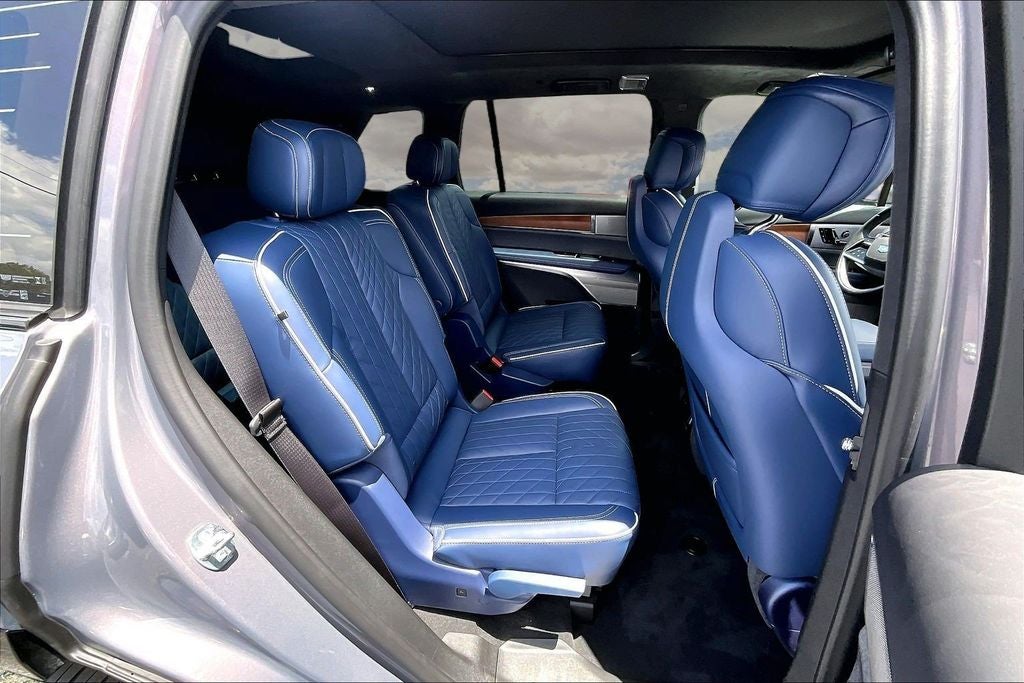 2026 Cadillac VISTIQ Premium Luxury