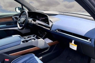2026 Cadillac VISTIQ Premium Luxury