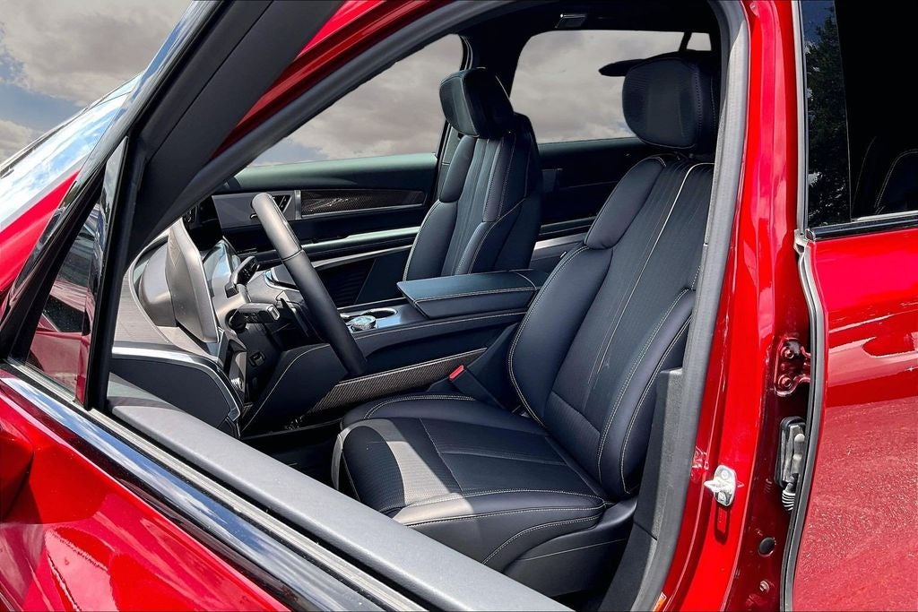 2026 Cadillac VISTIQ Sport