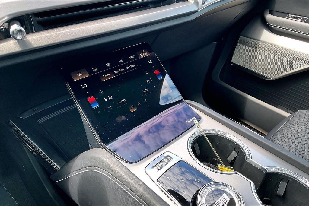 2026 Cadillac VISTIQ Sport