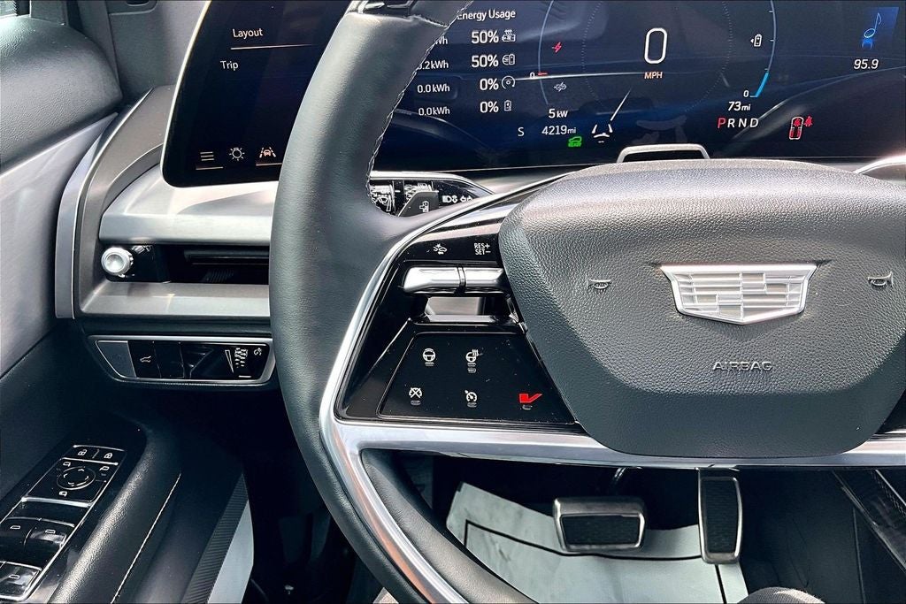 2026 Cadillac VISTIQ Sport