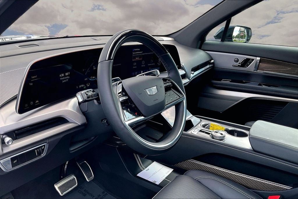 2026 Cadillac VISTIQ Sport