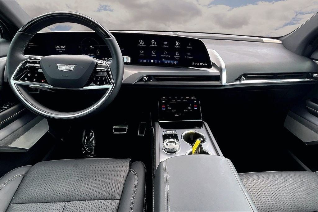 2026 Cadillac VISTIQ Sport