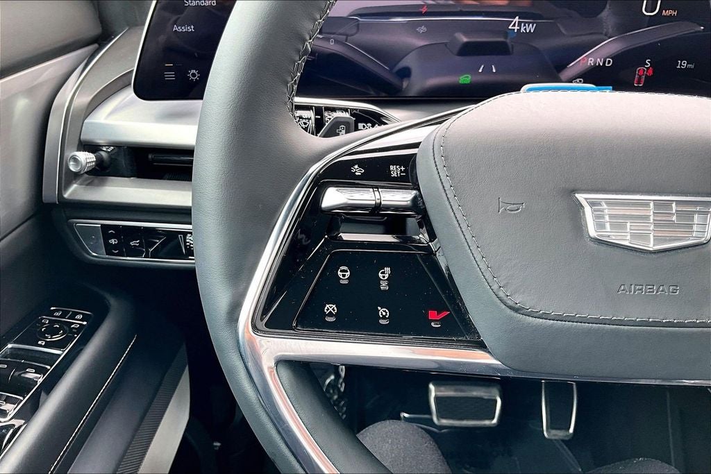 2026 Cadillac VISTIQ Platinum
