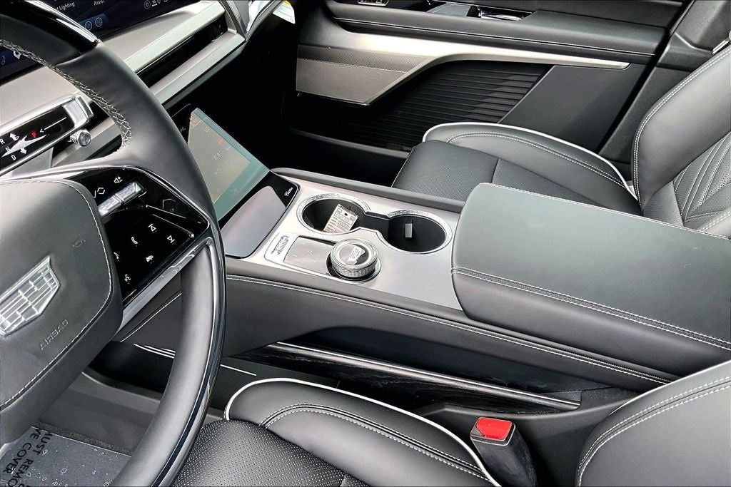 2026 Cadillac VISTIQ Platinum