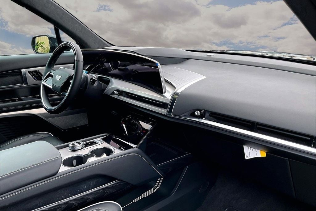 2026 Cadillac VISTIQ Platinum
