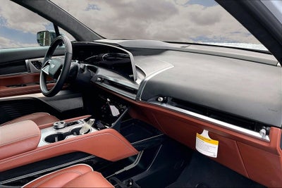 2026 Cadillac VISTIQ Platinum