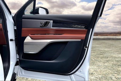 2026 Cadillac VISTIQ Platinum