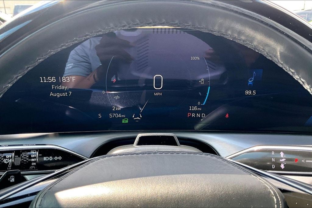 2026 Cadillac VISTIQ Platinum