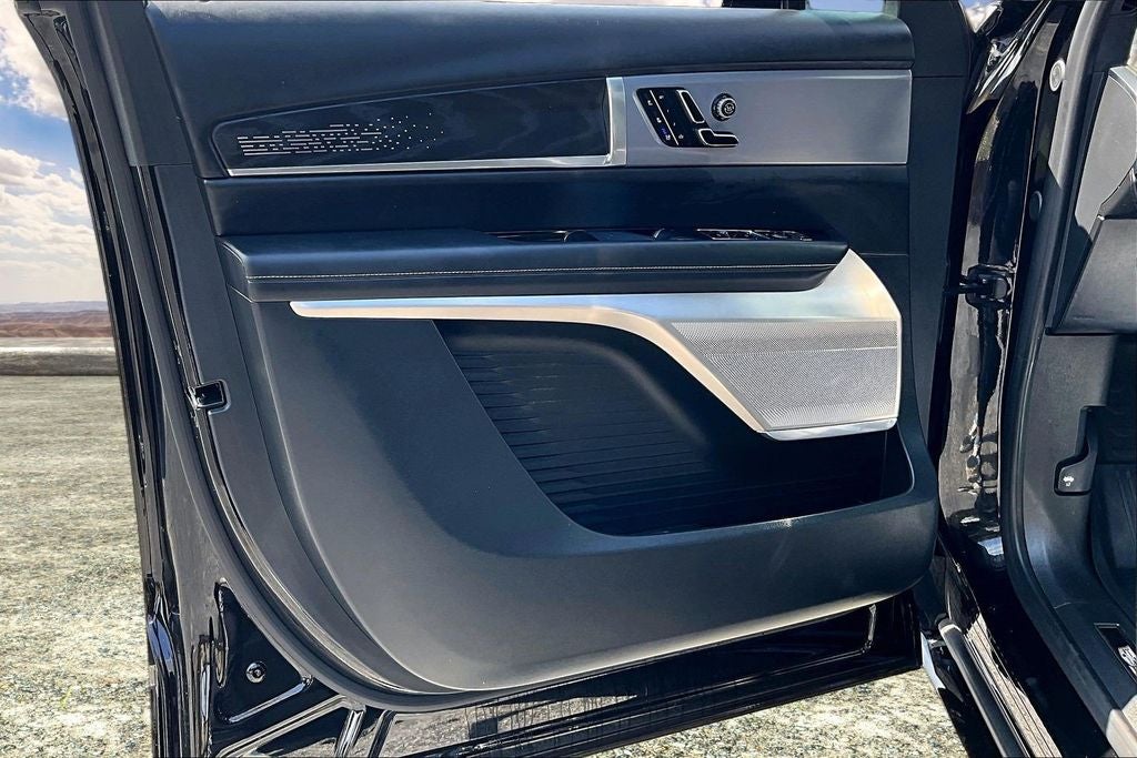 2026 Cadillac VISTIQ Platinum