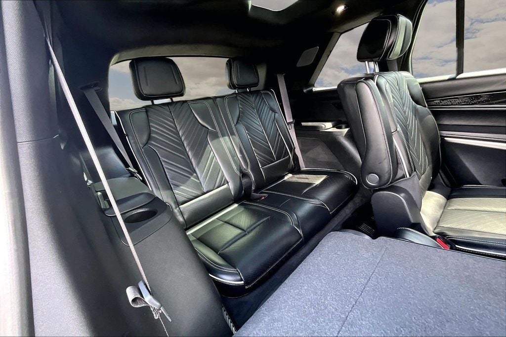 2026 Cadillac VISTIQ Platinum