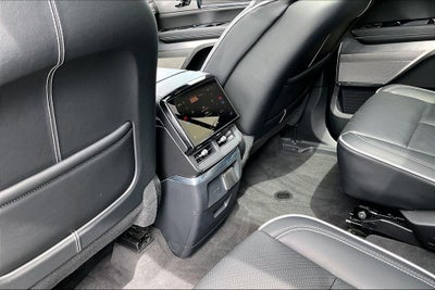 2026 Cadillac VISTIQ Platinum
