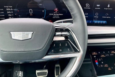 2026 Cadillac VISTIQ Platinum