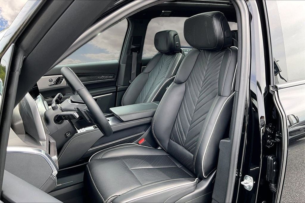 2026 Cadillac VISTIQ Platinum