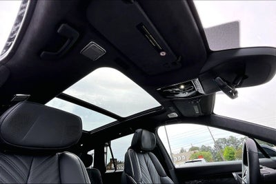 2026 Cadillac VISTIQ Platinum