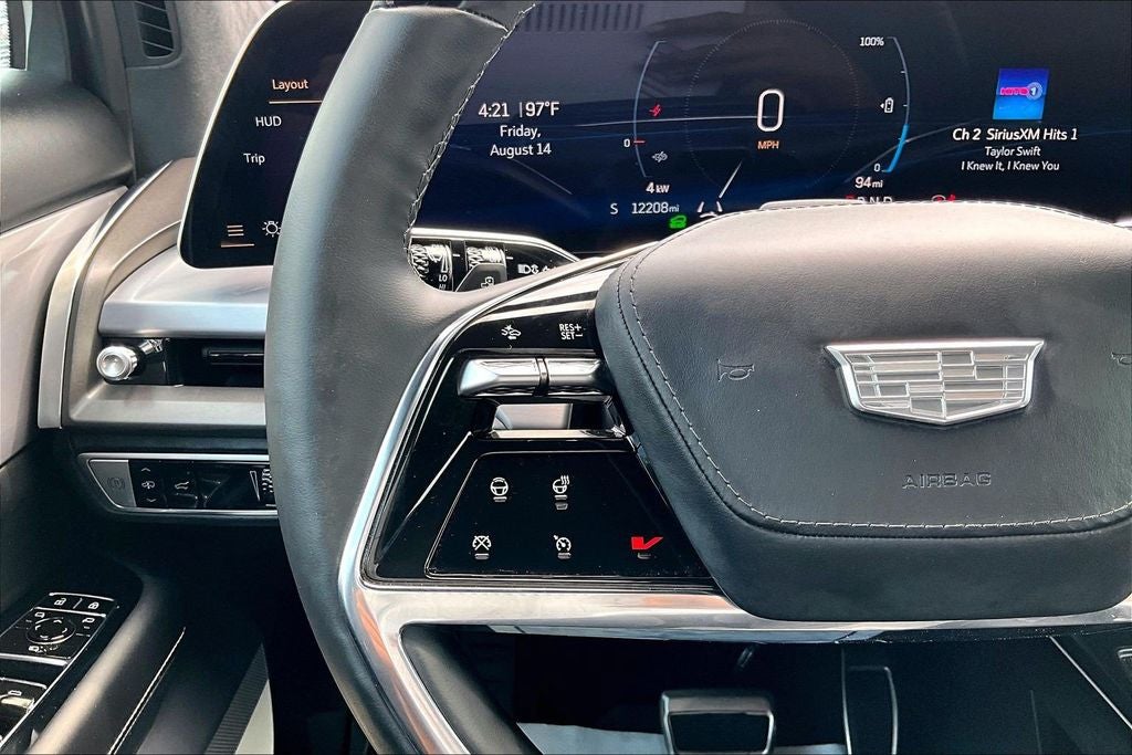 2026 Cadillac VISTIQ Platinum