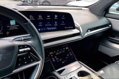 2026 Cadillac VISTIQ Platinum