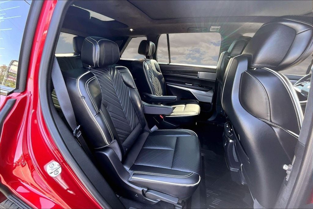 2026 Cadillac VISTIQ Platinum
