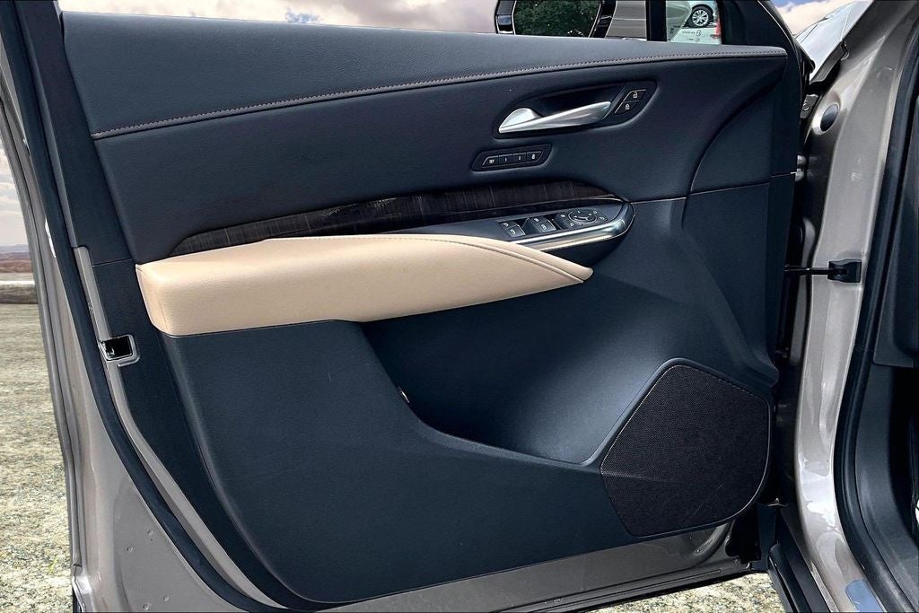 2025 Cadillac XT4 Premium Luxury