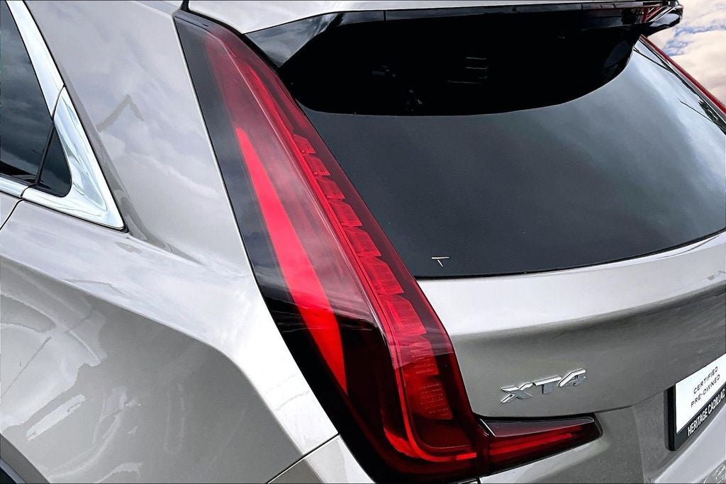 2025 Cadillac XT4 Premium Luxury