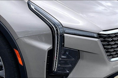 2025 Cadillac XT4 Premium Luxury