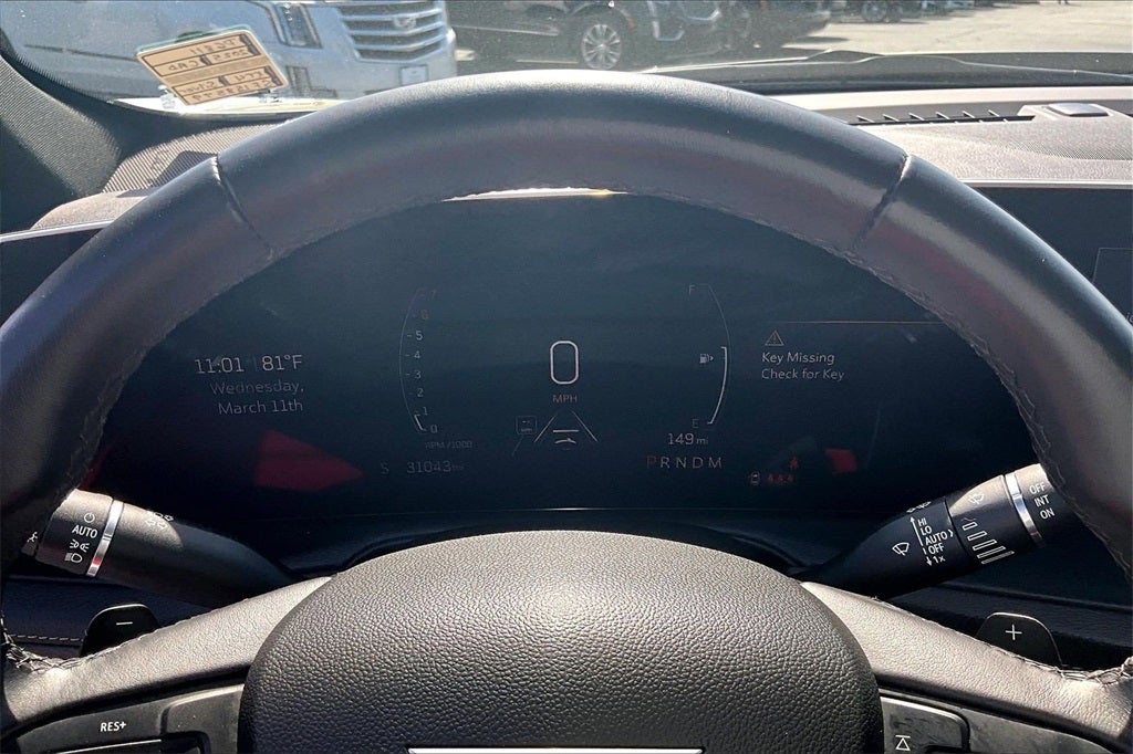 2025 Cadillac XT4 Premium Luxury