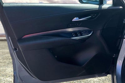 2025 Cadillac XT4 Premium Luxury