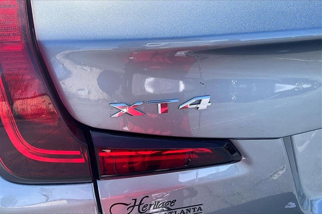 2025 Cadillac XT4 Premium Luxury