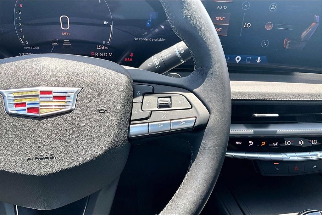 2025 Cadillac XT4 Premium Luxury
