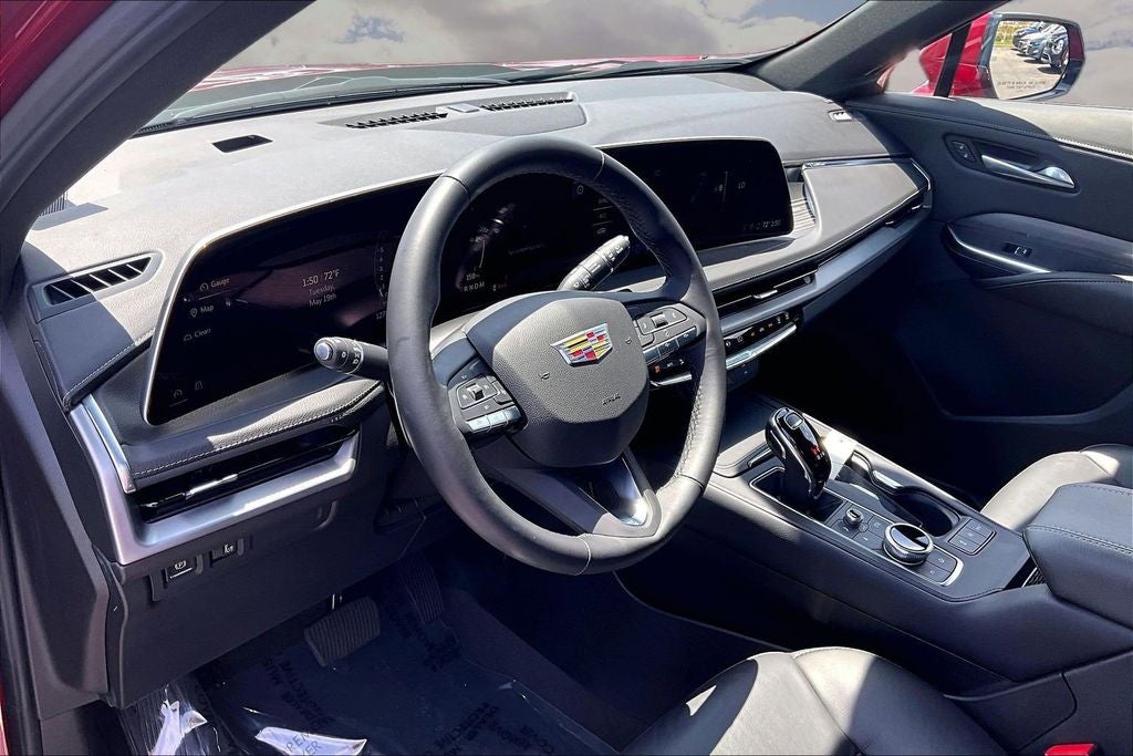 2025 Cadillac XT4 Premium Luxury
