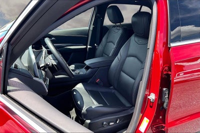 2025 Cadillac XT4 Premium Luxury