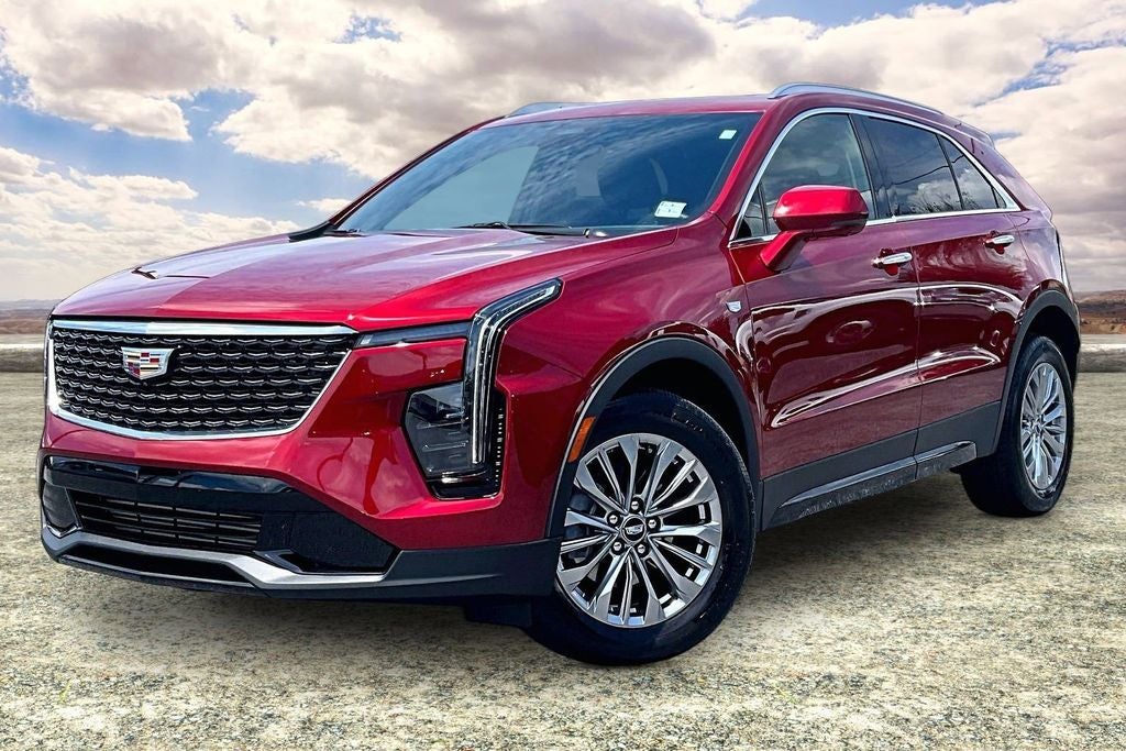 2025 Cadillac XT4 Premium Luxury